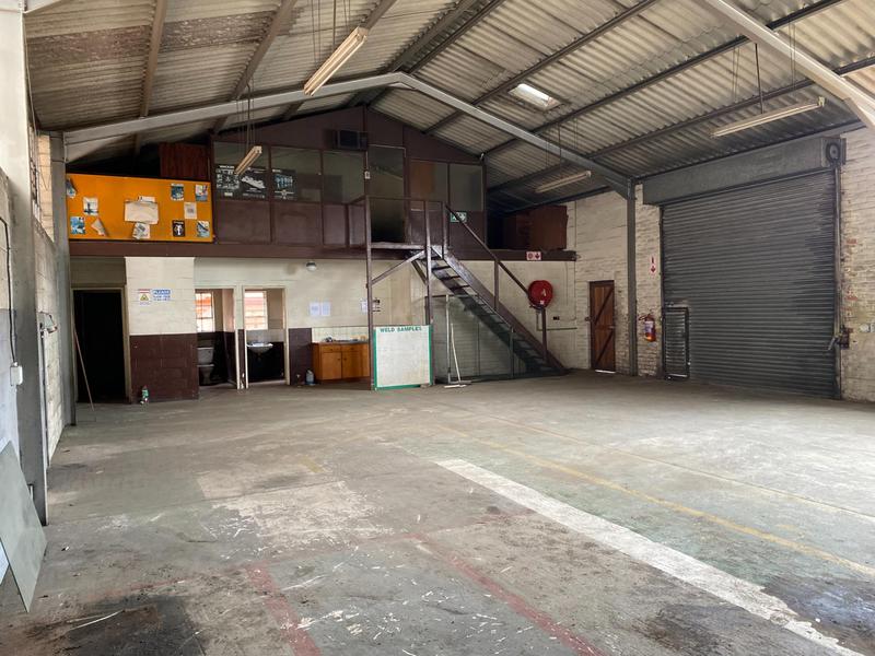 To Let commercial Property for Rent in Neave Industrial Eastern Cape